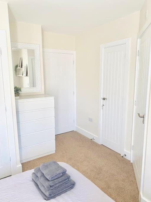 Stylish 3 Bed Semi Trentham On Trent Holiday home Stoke-on-Trent