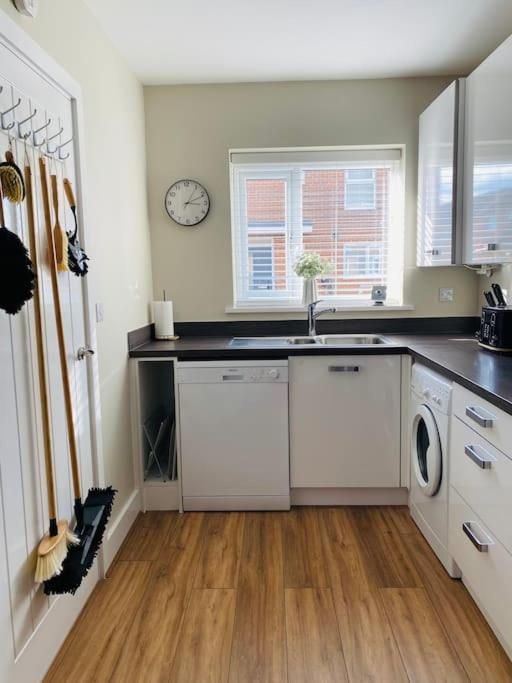 Holiday home Stylish 3 Bed Semi Trentham On Trent *